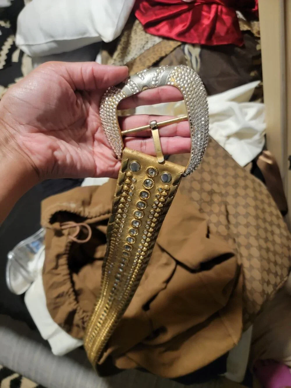 Gold crystal Kippys belt